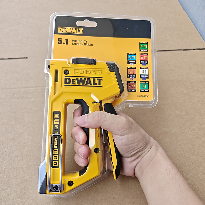 DeWALT DWHT0-TR510 5-in-1 Manu - đánh giá và giá Stapler Heavy Duty